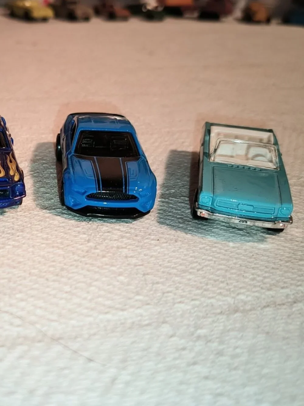 HOT WHEELS & MATCHBOX FORD MUSTANG 4-CAR LOT